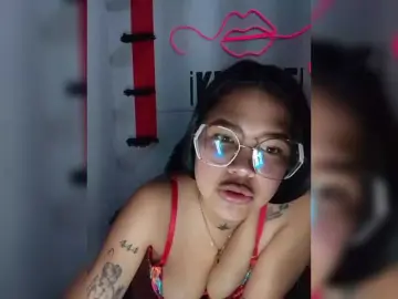 MiaLorens021  live sex cam