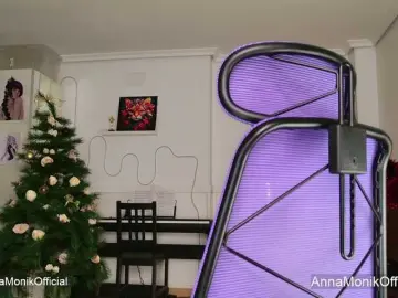 MonikAnna  live sex cam