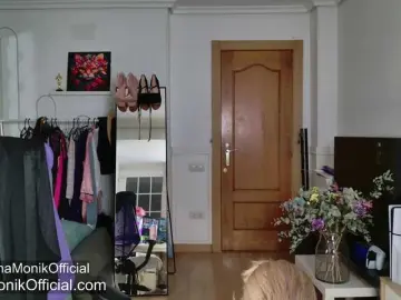 MonikAnna  live sex cam