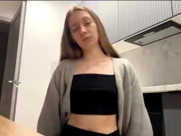 RuthieMilburn  live sex cam