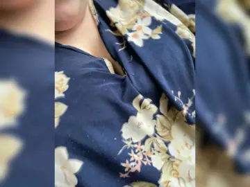 Svetik52  live sex cam