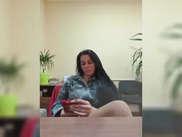 1Glorya1  live sex cam