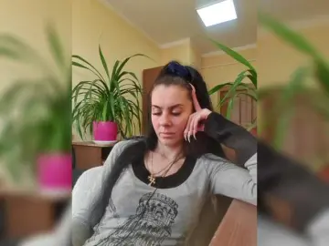 1Glorya1  live sex cam