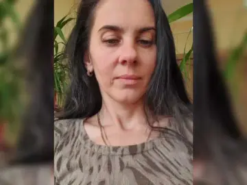1Glorya1  live sex cam