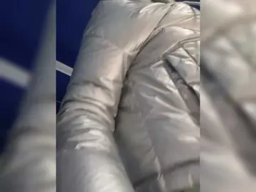 DIVORA  live sex cam