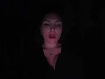 DIVORA  live sex cam