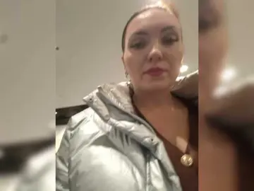 DIVORA  live sex cam