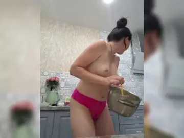 DIVORA  live sex cam