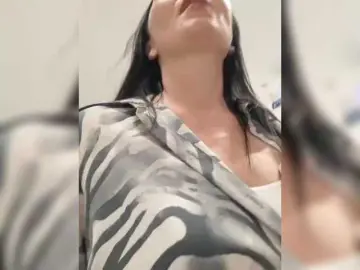 DIVORA  live sex cam