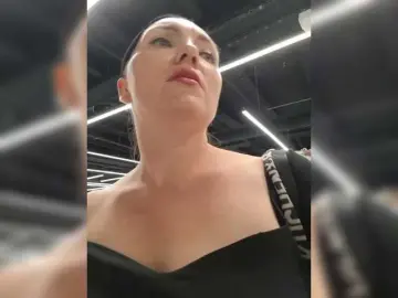 DIVORA  live sex cam