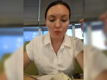 DIVORA  live sex cam