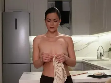 Mila-mila  live sex cam