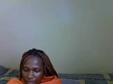 Pearl-petite  live sex cam