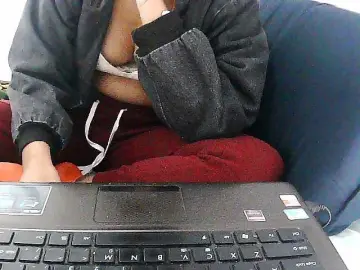 Sarah-myah2  live sex cam