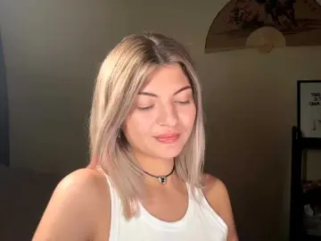 EdieArcilla  live sex cam