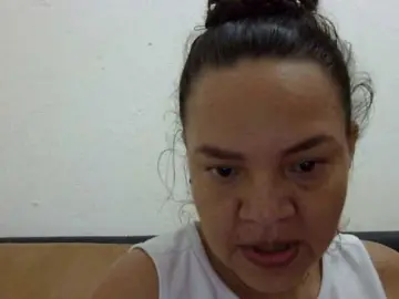 ElizabethMart  live sex cam