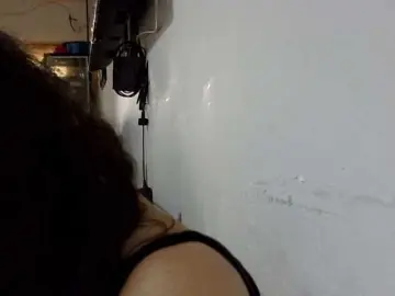 ElizabethMart  live sex cam