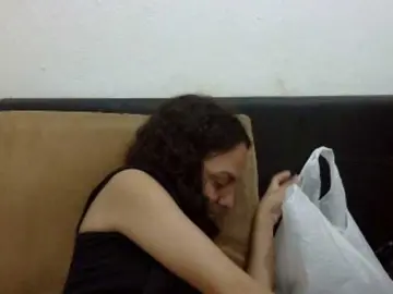 ElizabethMart  live sex cam