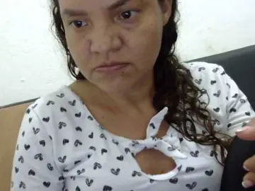 ElizabethMart  live sex cam