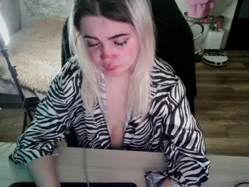 SlankyMic  live sex cam