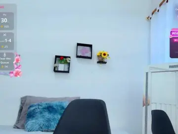 SophieTyler1  live sex cam