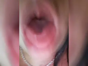 Brunette-Scarleth  live sex cam