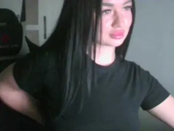 Juliaw  live sex cam