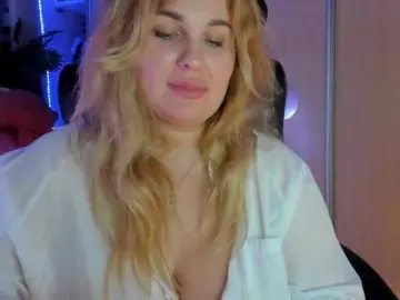 SallyNex4u  live sex cam