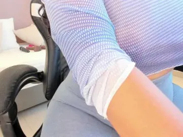 Zoee-zi  live sex cam