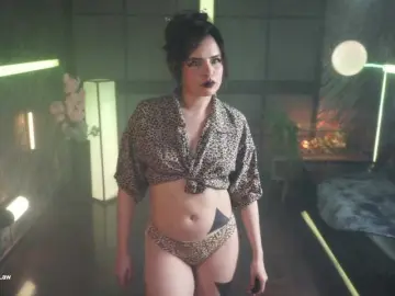Alessa-Goreng  live sex cam