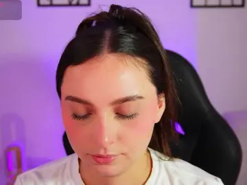 AliceHarper1  live sex cam