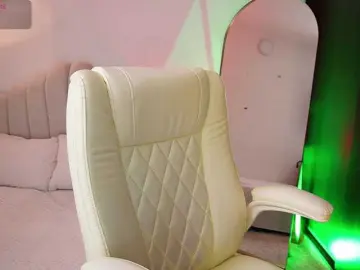 AliceHarper1  live sex cam