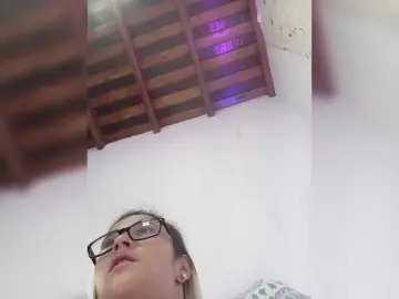 Mariam-Arango  live sex cam