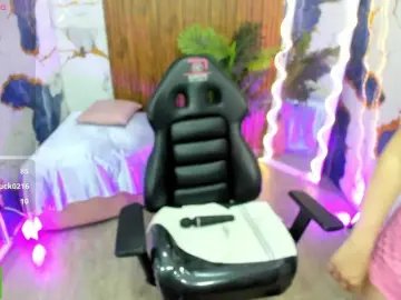 Nanni-tay  live sex cam