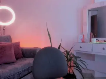 Violettmore  live sex cam