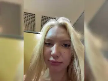 AmmyAlexInPublic  live sex cam