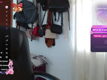 Briggiteskyangels  live sex cam