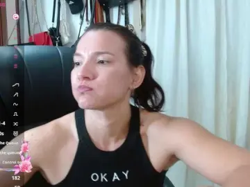 Briggiteskyangels  live sex cam