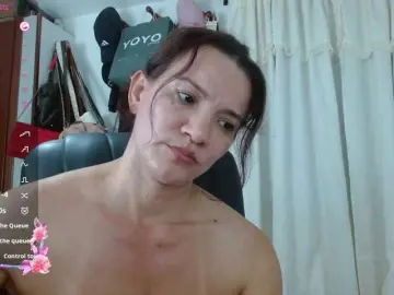 Briggiteskyangels  live sex cam