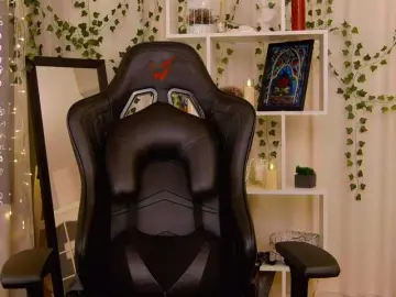 Kelly-foox  live sex cam