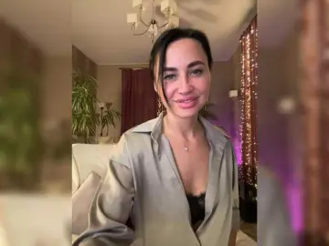 Lilu5107  live sex cam