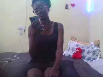 LunaAdut  live sex cam