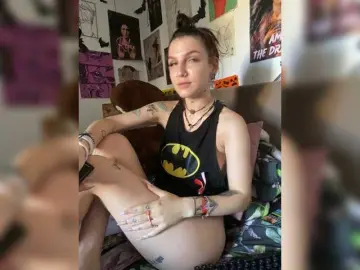 AgnesMoon1  live sex cam