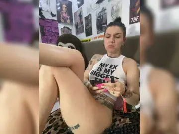 AgnesMoon1  live sex cam