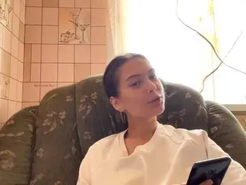 RonnaWillow  live sex cam