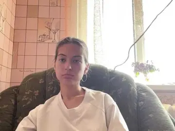 RonnaWillow  live sex cam