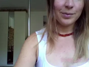 Sarahrose  live sex cam