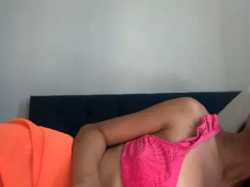 UnchartedSecret  live sex cam