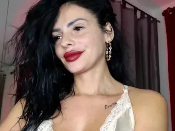 Ell3  live sex cam