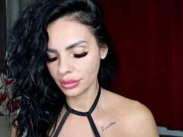 Ell3  live sex cam
